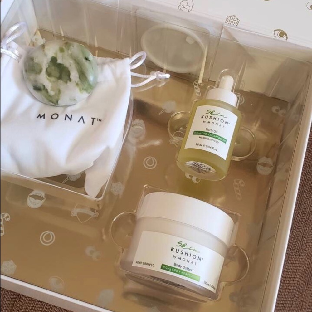Kushion Monat Laughing All The Way Holiday